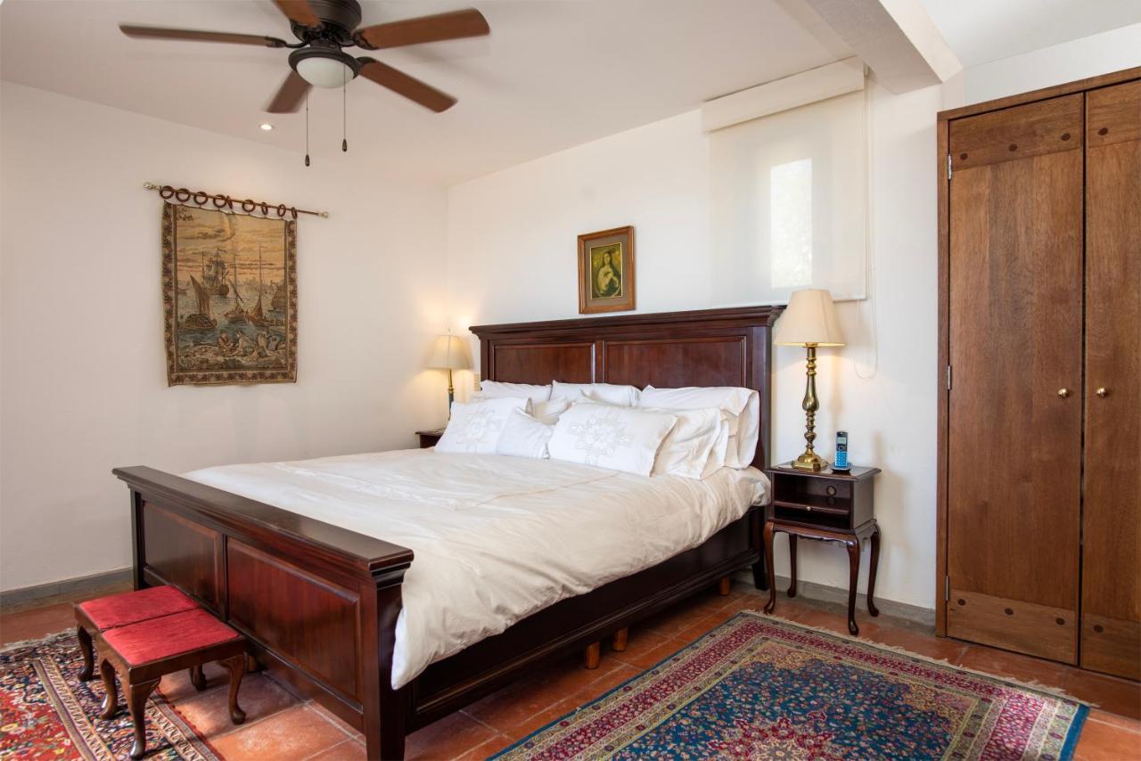 La Sunset Apartment